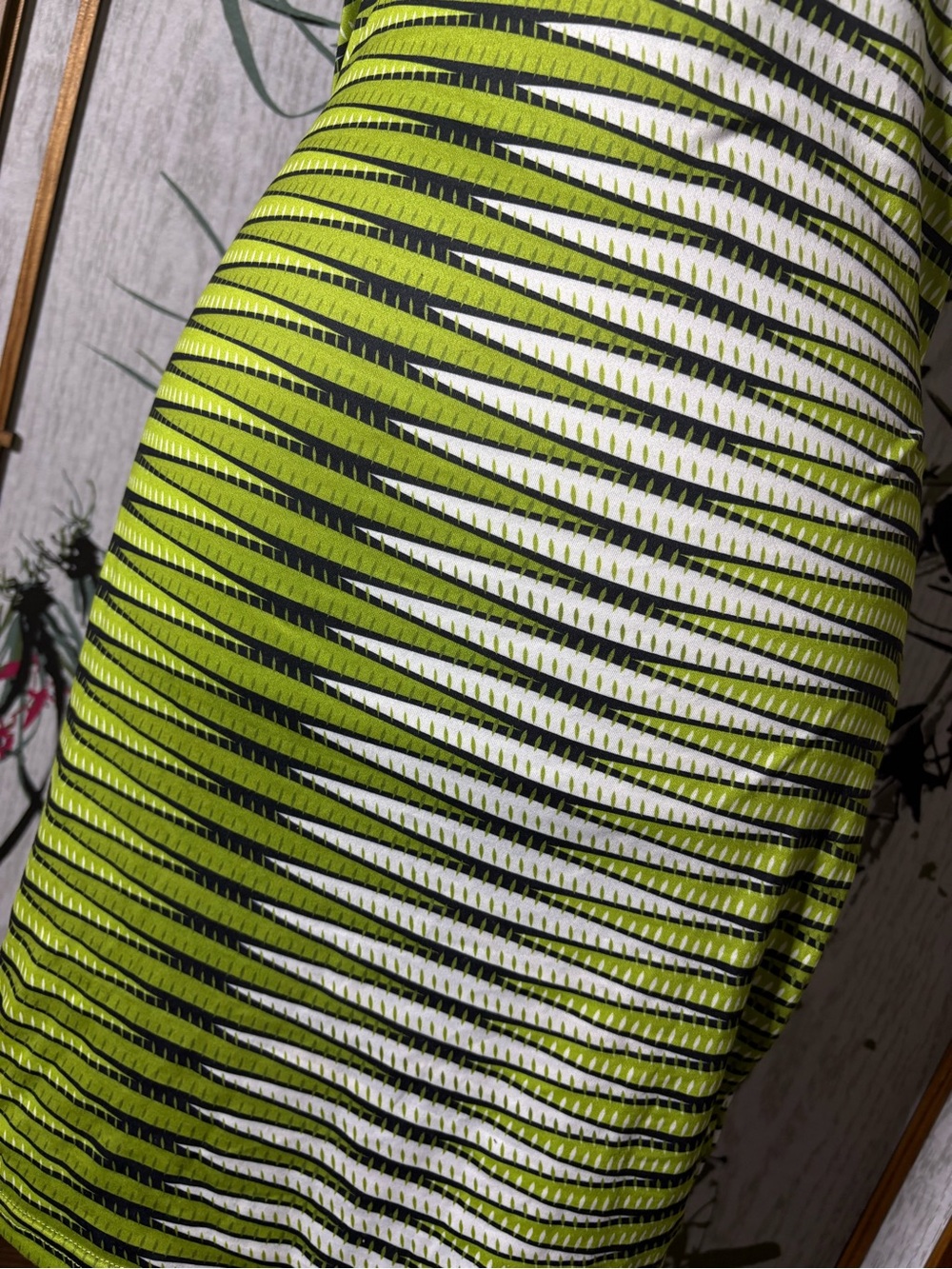 Neon Green Pattern Bodycon Dress 💚 - Picture 3 of 4